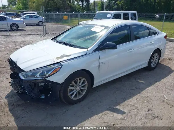 5NPE24AF1KH761006 2019 HYUNDAI SONATA - Image 2