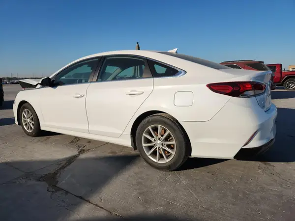5NPE24AF1KH768926 2019 HYUNDAI SONATA - Image 2