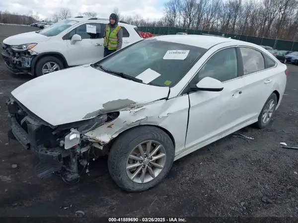 5NPE24AF1KH771065 2019 HYUNDAI SONATA - Image 2
