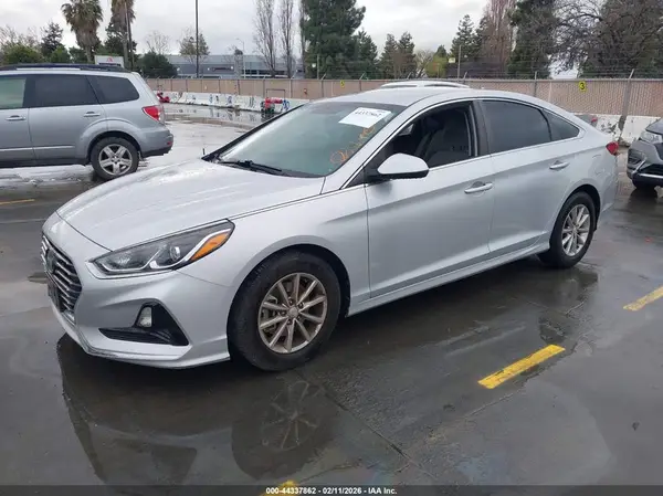 5NPE24AF1KH773673 2019 HYUNDAI SONATA - Image 2