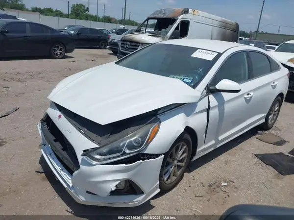5NPE24AF1KH774158 2019 HYUNDAI SONATA - Image 2