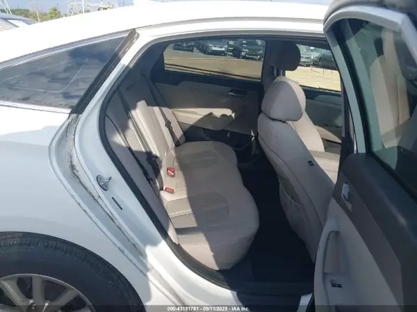 5NPE24AF1KH777058 2019 HYUNDAI SONATA - Image 8