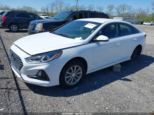 5NPE24AF1KH777061 2019 HYUNDAI SONATA - Image 2