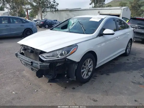 5NPE24AF1KH794071 2019 HYUNDAI SONATA - Image 2