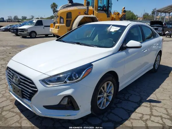 5NPE24AF1KH794555 2019 HYUNDAI SONATA - Image 2