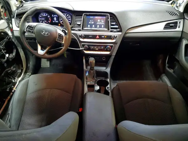 5NPE24AF1KH795589 2019 HYUNDAI SONATA - Image 8