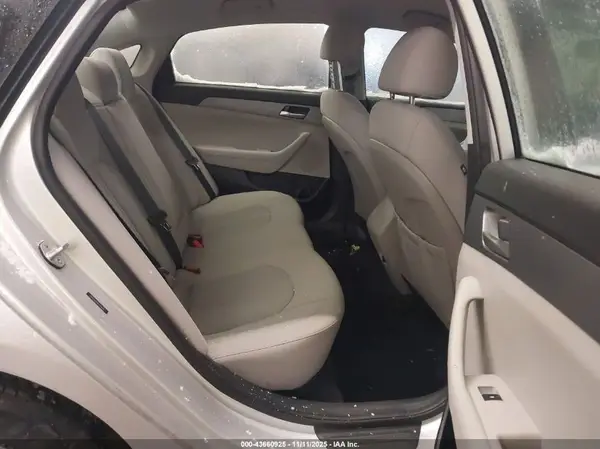 5NPE24AF1KH795642 2019 HYUNDAI SONATA - Image 8