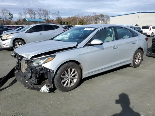 5NPE24AF1KH796290 2019 HYUNDAI SONATA - Image 1