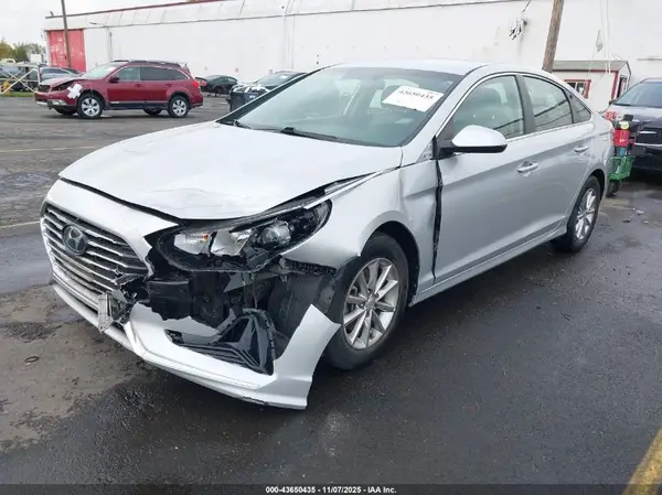 5NPE24AF1KH799108 2019 HYUNDAI SONATA - Image 2