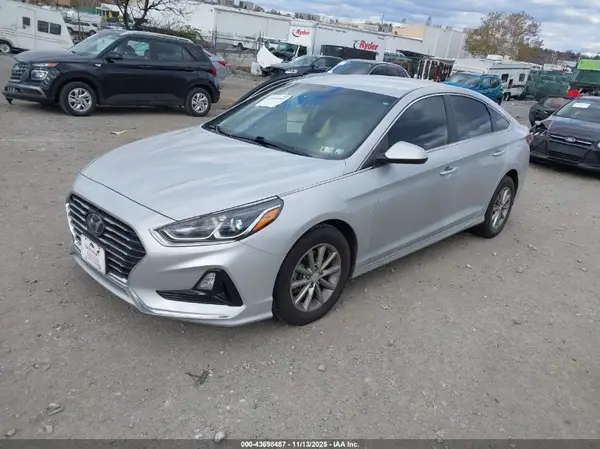 5NPE24AF1KH801519 2019 HYUNDAI SONATA - Image 2