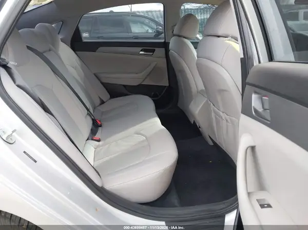 5NPE24AF1KH801519 2019 HYUNDAI SONATA - Image 8