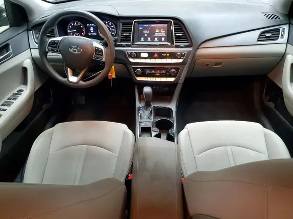 5NPE24AF1KH802749 2019 HYUNDAI SONATA - Image 8