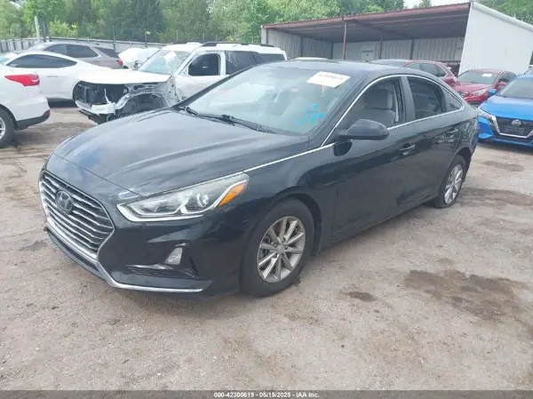 5NPE24AF1KH804288 2019 HYUNDAI SONATA - Image 2