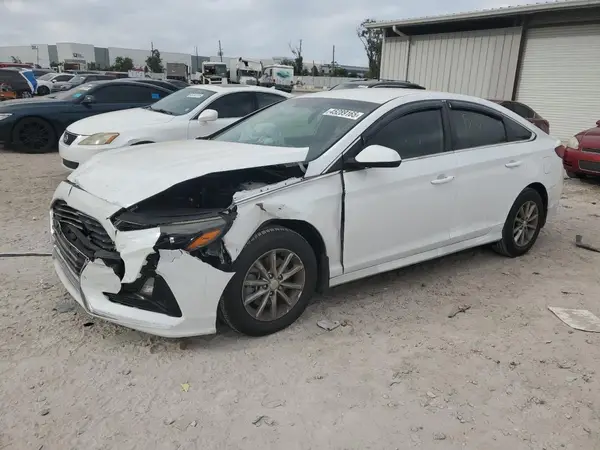 5NPE24AF1KH805375 2019 HYUNDAI SONATA - Image 1