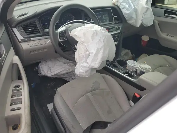 5NPE24AF1KH805375 2019 HYUNDAI SONATA - Image 8
