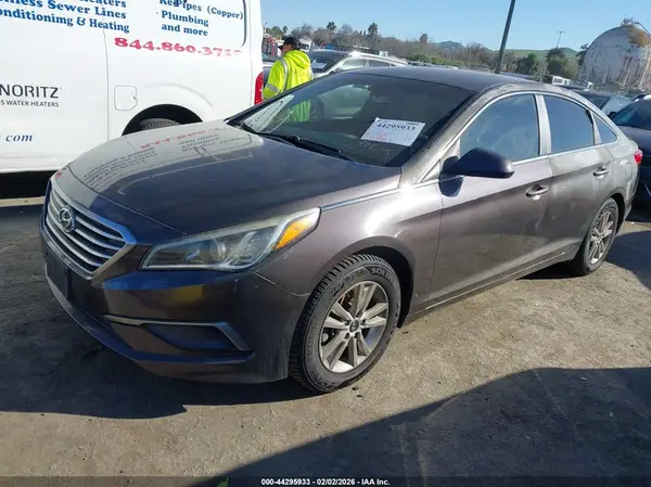 5NPE24AF2GH265316 2016 HYUNDAI SONATA - Image 2
