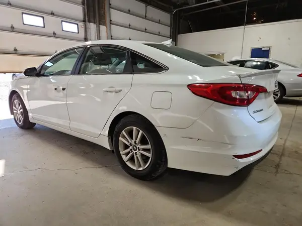 5NPE24AF2GH266384 2016 HYUNDAI SONATA - Image 2