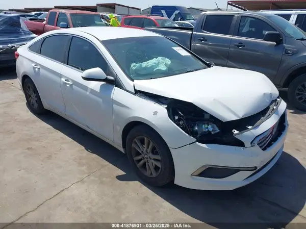 5NPE24AF2GH270130 2016 HYUNDAI SONATA - Image 1
