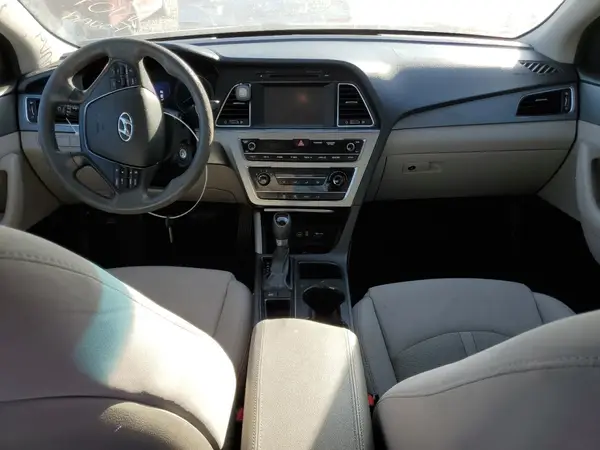5NPE24AF2GH270418 2016 HYUNDAI SONATA - Image 8