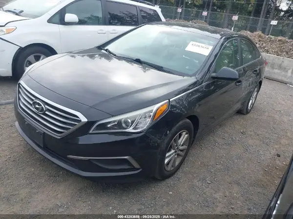 5NPE24AF2GH270693 2016 HYUNDAI SONATA - Image 2