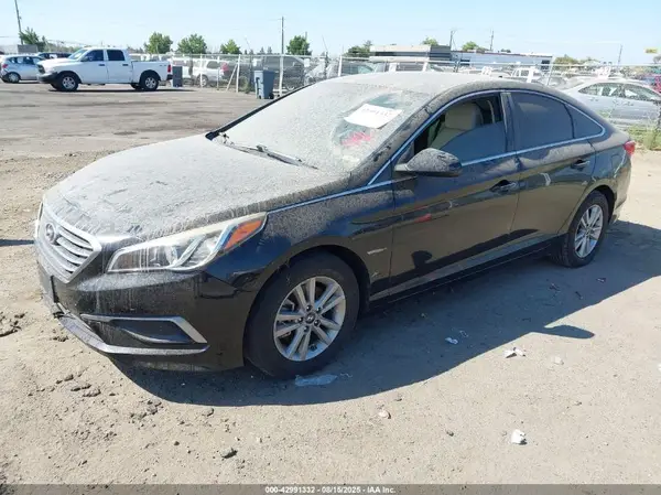 5NPE24AF2GH271634 2016 HYUNDAI SONATA - Image 2