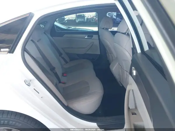 5NPE24AF2GH272198 2016 HYUNDAI SONATA - Image 8