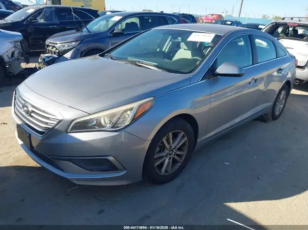 5NPE24AF2GH272640 2016 HYUNDAI SONATA - Image 2
