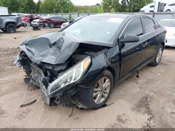 5NPE24AF2GH273447 2016 HYUNDAI SONATA - Image 2