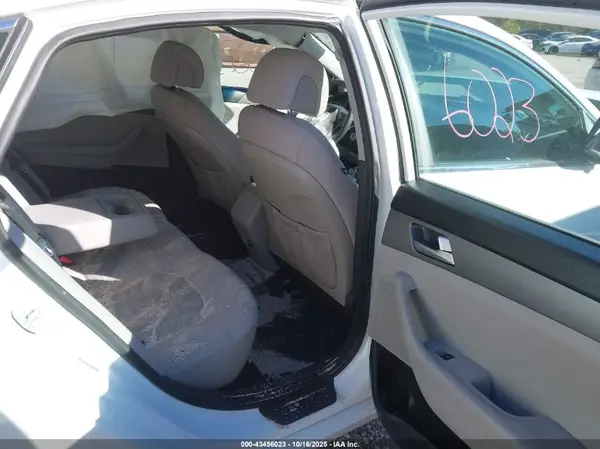 5NPE24AF2GH276025 2016 HYUNDAI SONATA - Image 8