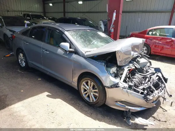 5NPE24AF2GH276185 2016 HYUNDAI SONATA - Image 1