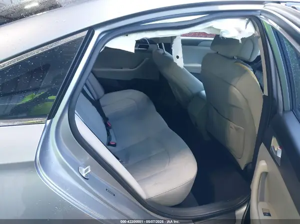 5NPE24AF2GH276185 2016 HYUNDAI SONATA - Image 8