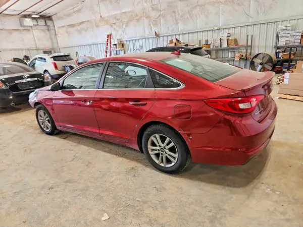 5NPE24AF2GH284819 2016 HYUNDAI SONATA - Image 2