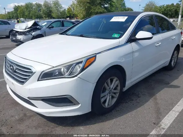 5NPE24AF2GH289888 2016 HYUNDAI SONATA - Image 2