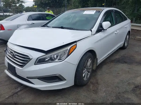 5NPE24AF2GH302221 2016 HYUNDAI SONATA - Image 2