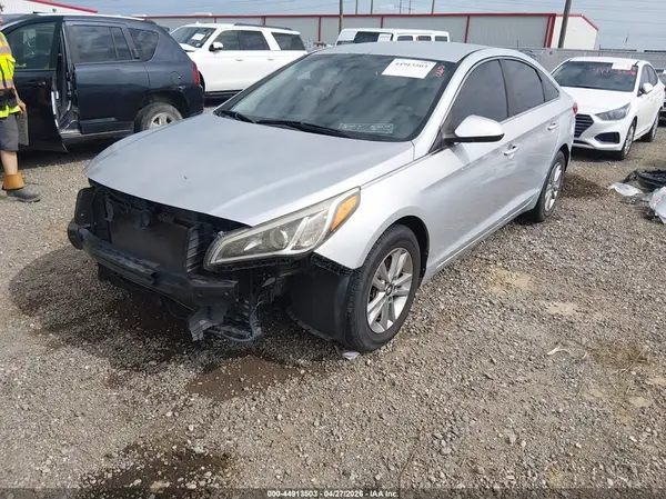 5NPE24AF2GH304681 2016 HYUNDAI SONATA - Image 2