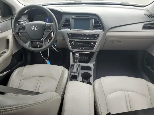 5NPE24AF2GH307404 2016 HYUNDAI SONATA - Image 8