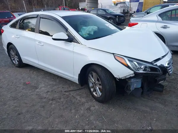 5NPE24AF2GH310450 2016 HYUNDAI SONATA - Image 1