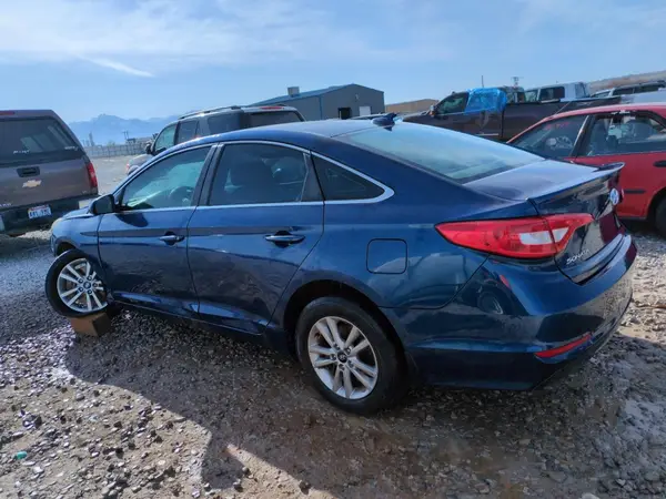 5NPE24AF2GH312022 2016 HYUNDAI SONATA - Image 2