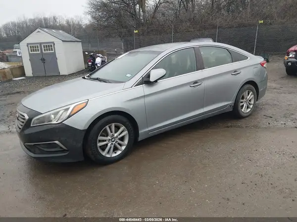 5NPE24AF2GH315213 2016 HYUNDAI SONATA - Image 2