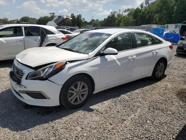5NPE24AF2GH318290 2016 HYUNDAI SONATA - Image 1