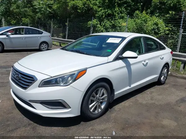 5NPE24AF2GH324610 2016 HYUNDAI SONATA - Image 2