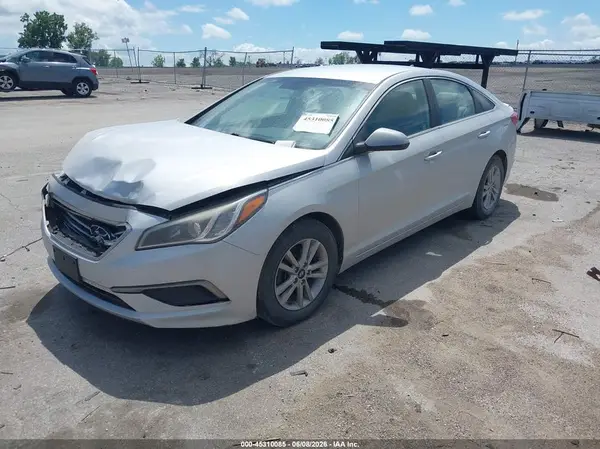 5NPE24AF2GH324820 2016 HYUNDAI SONATA - Image 2