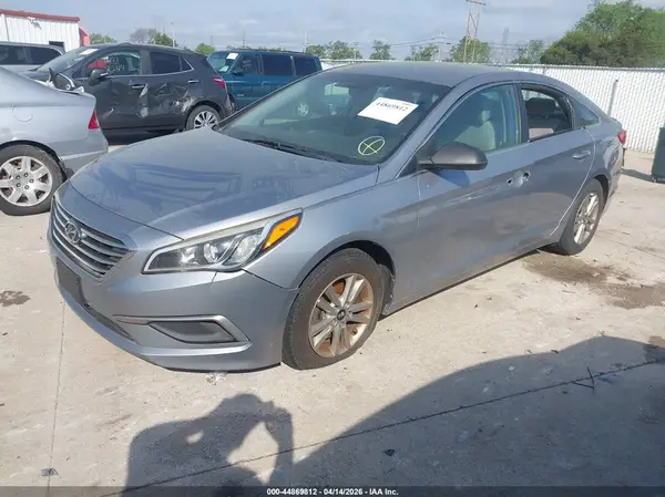 5NPE24AF2GH326180 2016 HYUNDAI SONATA - Image 2