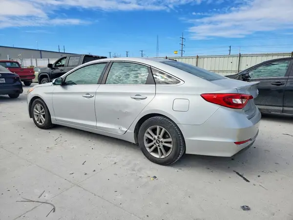 5NPE24AF2GH328561 2016 HYUNDAI SONATA - Image 2