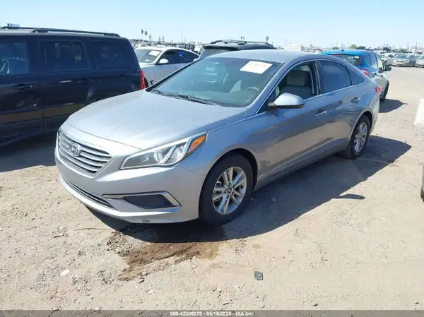 5NPE24AF2GH330018 2016 HYUNDAI SONATA - Image 2