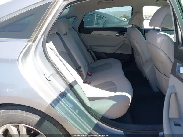 5NPE24AF2GH330018 2016 HYUNDAI SONATA - Image 8