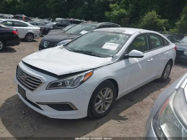 5NPE24AF2GH332352 2016 HYUNDAI SONATA - Image 2