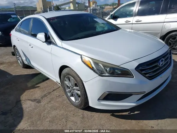 5NPE24AF2GH339124 2016 HYUNDAI SONATA - Image 1