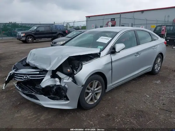 5NPE24AF2GH339494 2016 HYUNDAI SONATA - Image 2