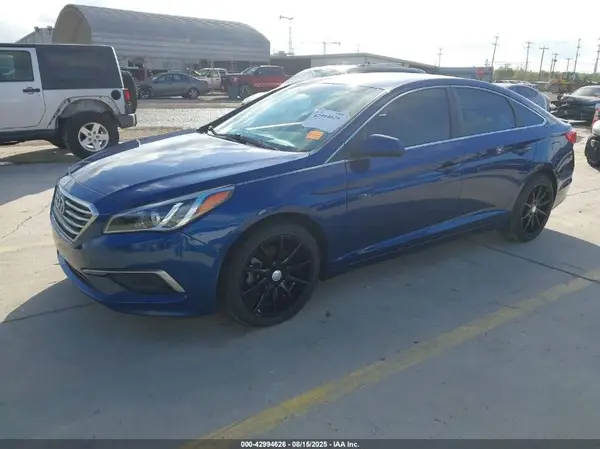 5NPE24AF2GH347577 2016 HYUNDAI SONATA - Image 2
